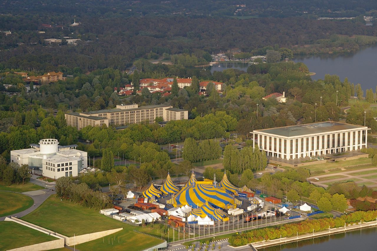 Foto fra Canberra - Questacon, Australia – National Library, Treasury and Questacon