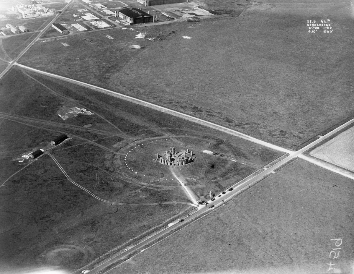 Foto fra Stonehenge, England – Stonehenge and Aerodrome 1928