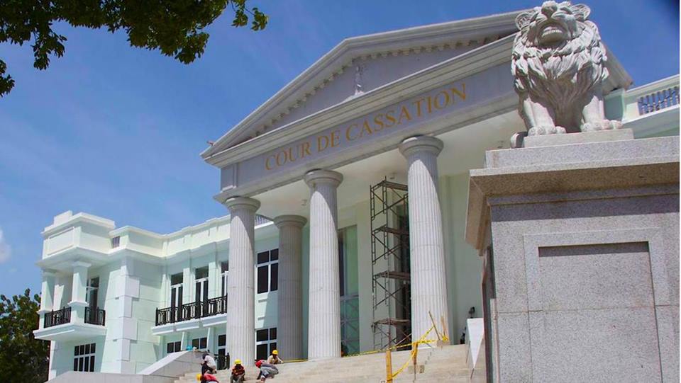 Foto fra Port-au-Prince, Haiti – Cour-de-cassation-haiti-actunews7