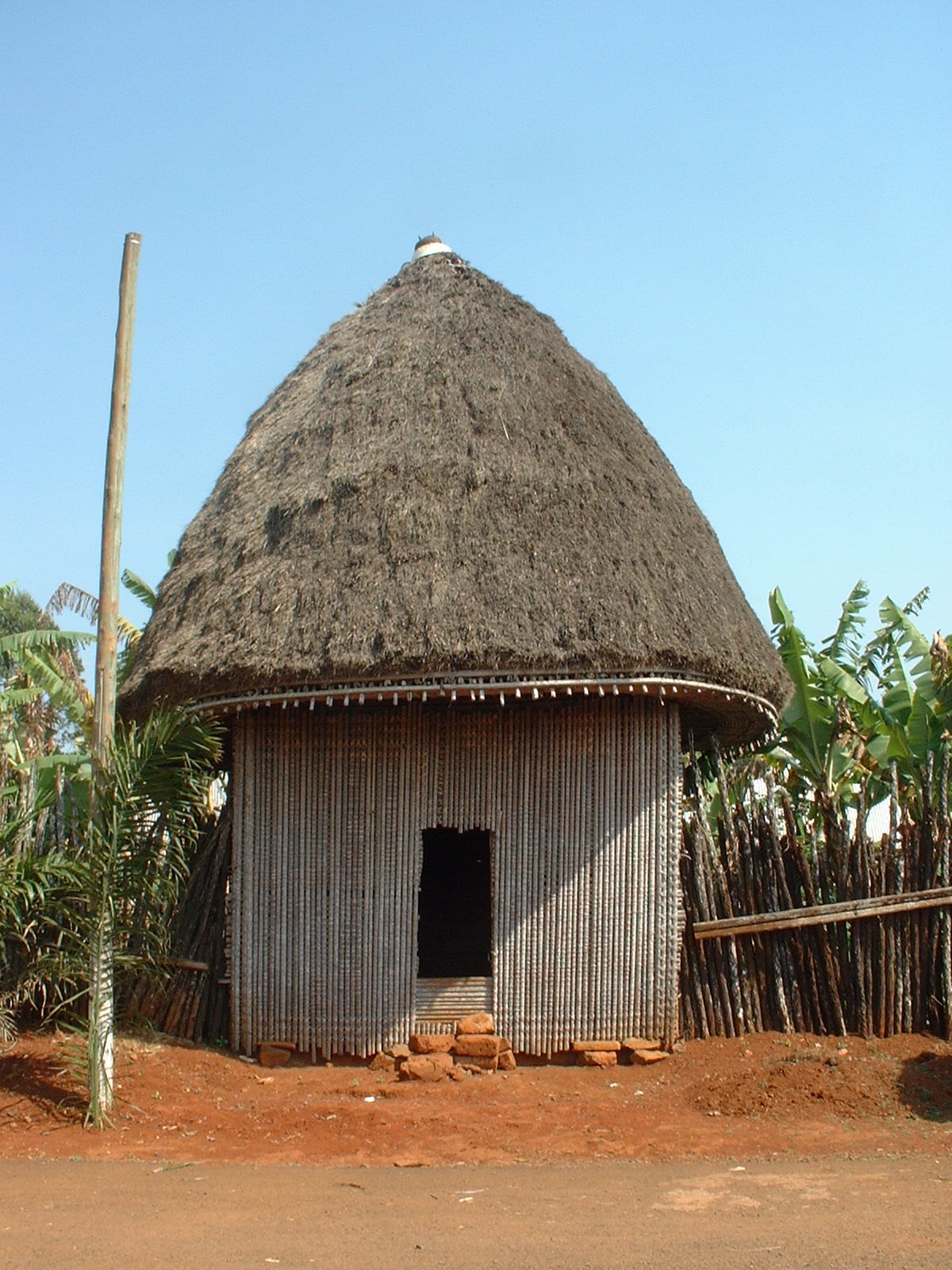 Foto fra Kamerun – Case à la chefferie de Bana