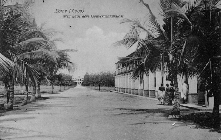 Foto fra Lomé, Togo – Lomé Togo Weg nach dem Gouverneurspalast 1904