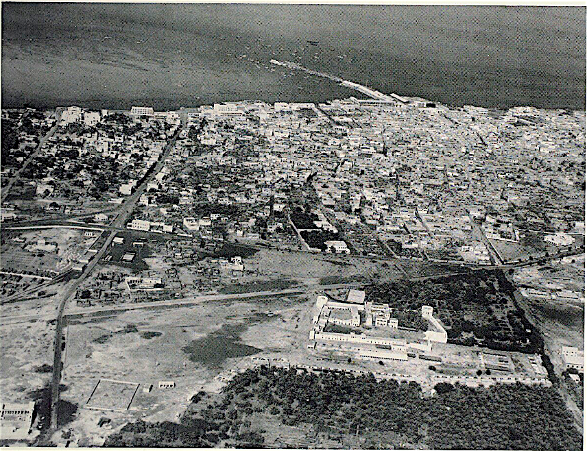 Foto fra Manama, Bahrain – View of Manama from the South, 1953