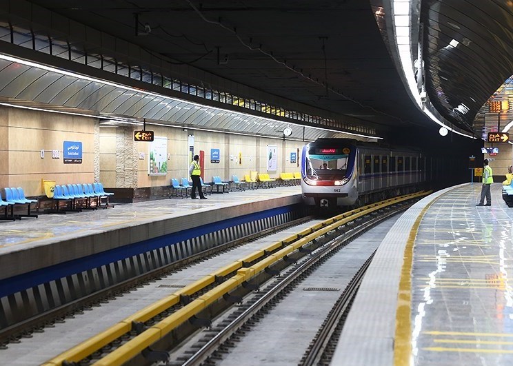 Foto fra Teheran, Iran – 02 Tehran Metro Line 3 4