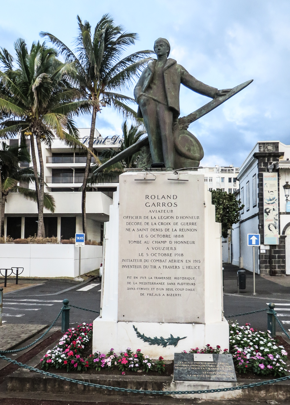 Foto fra Saint-Denis, Réunion – Monument Roland Garros