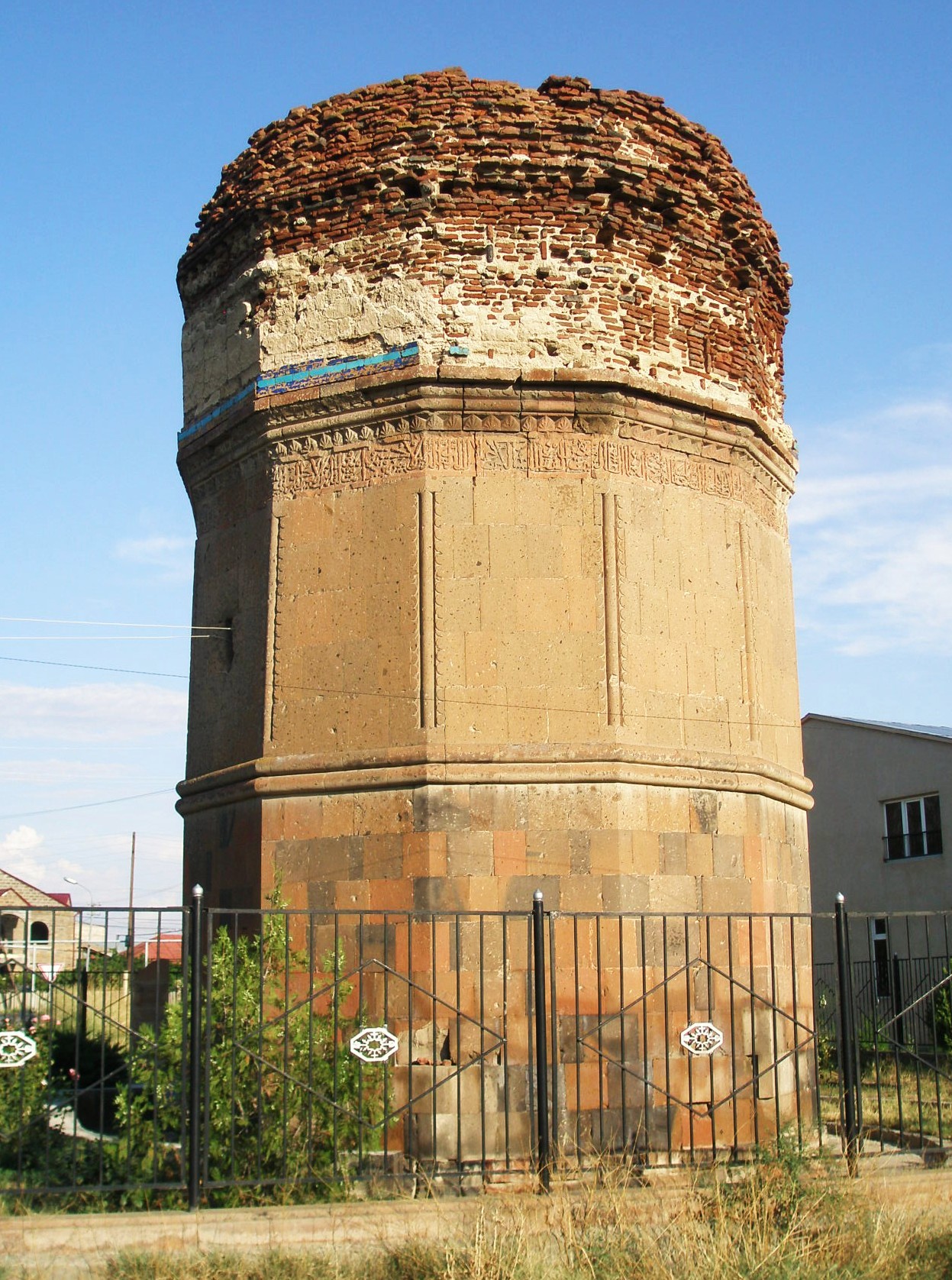 Foto fra Yerevan, Armenia – Argavand Tower Back