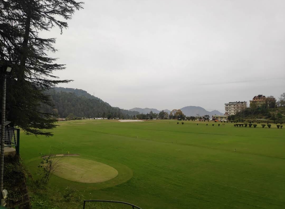 Foto fra Simla, India – Annadale Ground Shimla side view