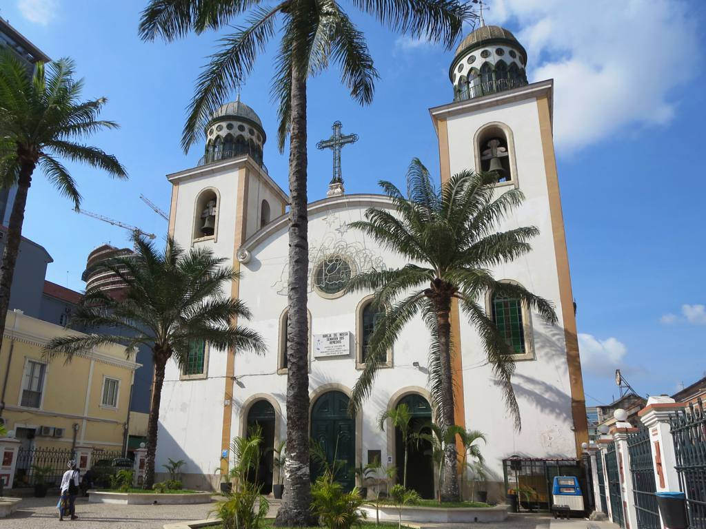 Foto fra Luanda, Angola – Igreja de Nossa Senhora dos Remédios