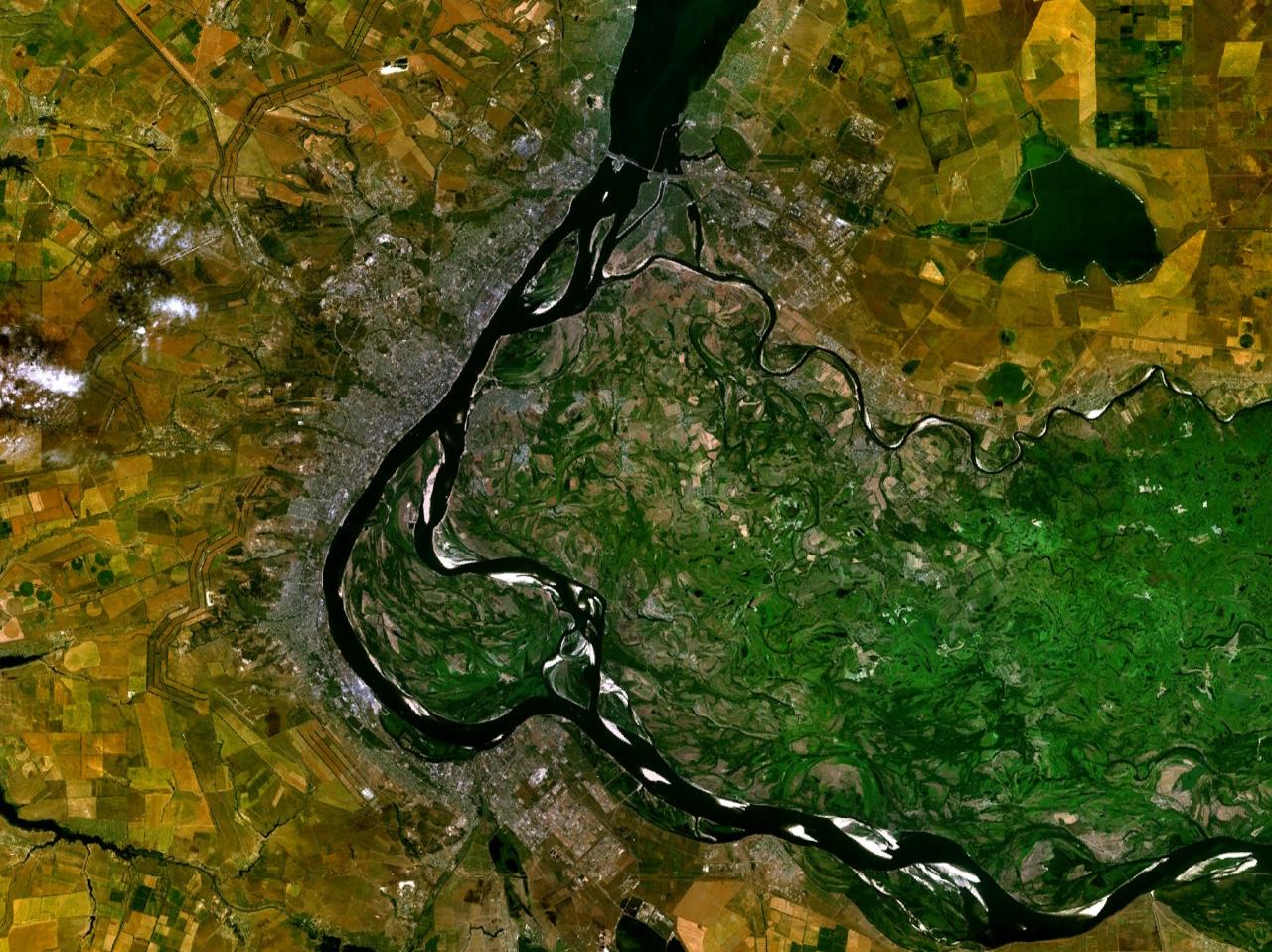 Foto fra Volga, Russland – Volgograd 44.67670E 48.66724N