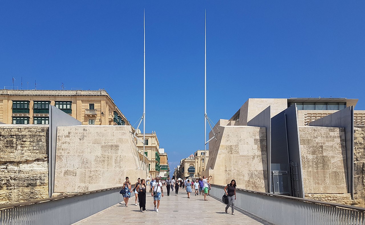 Foto fra Valletta, Malta – City Gate, Valletta 002