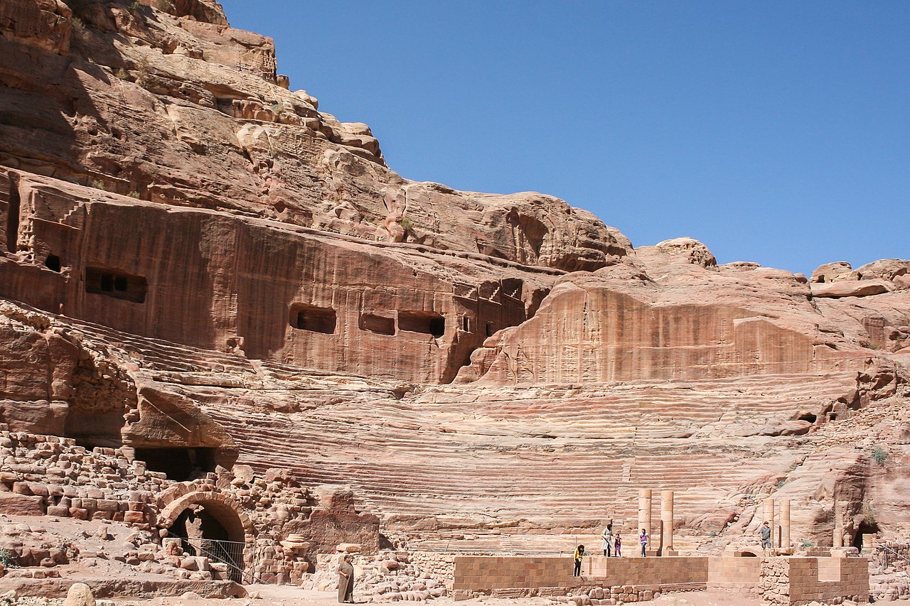 Foto fra Petra, Jordan – Amphitheatre, Petra, Jordan1