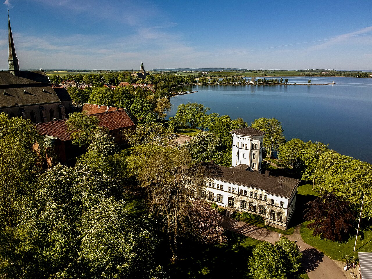 Foto fra Vadstena, Sverige – Vadstena folkhögskola flygbild 2