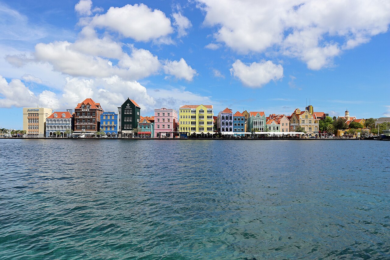 Foto fra Willemstad, Curaçao – Handelskade in Willemstad