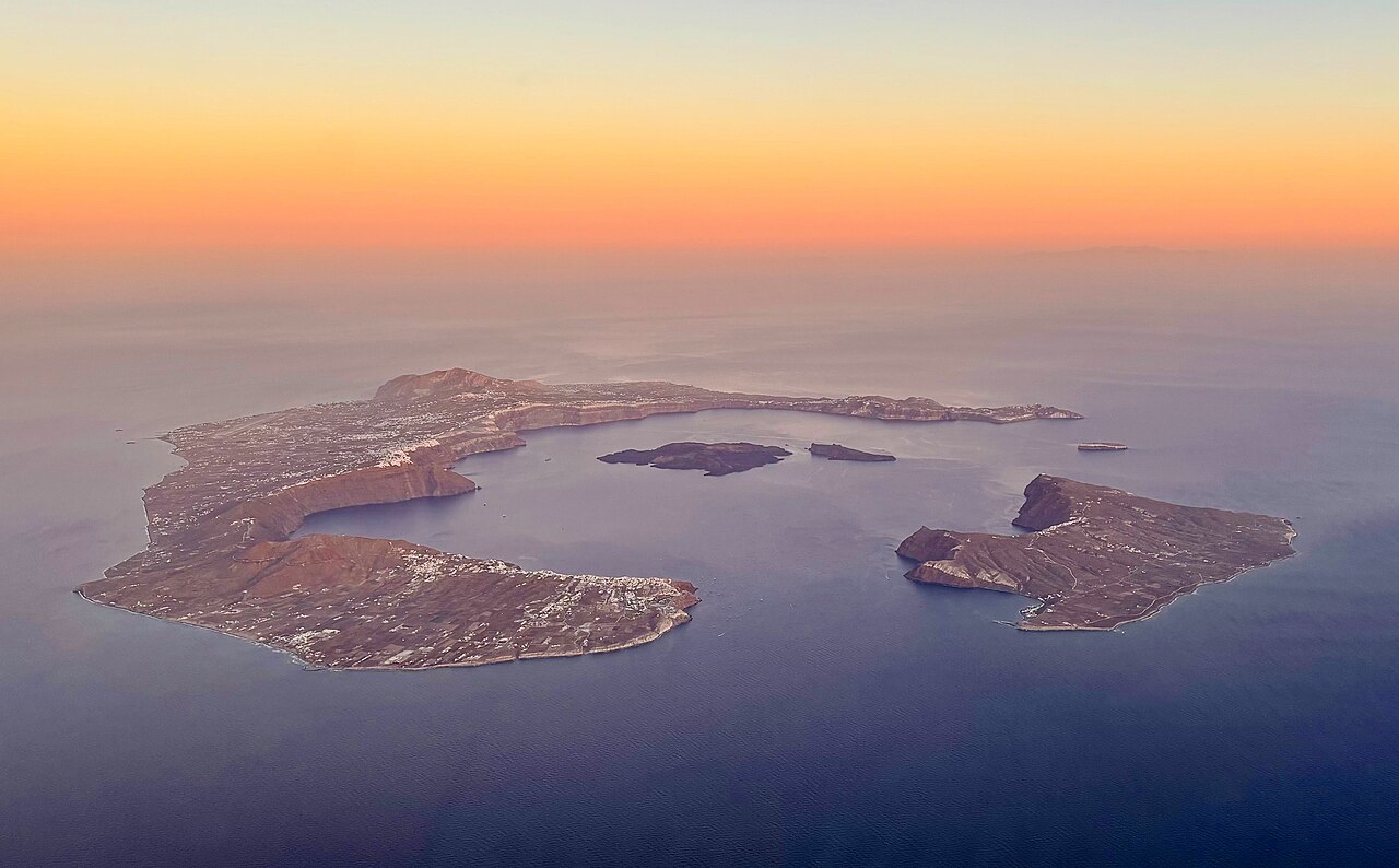 Foto fra Thira, Hellas – Santoríni aerial
