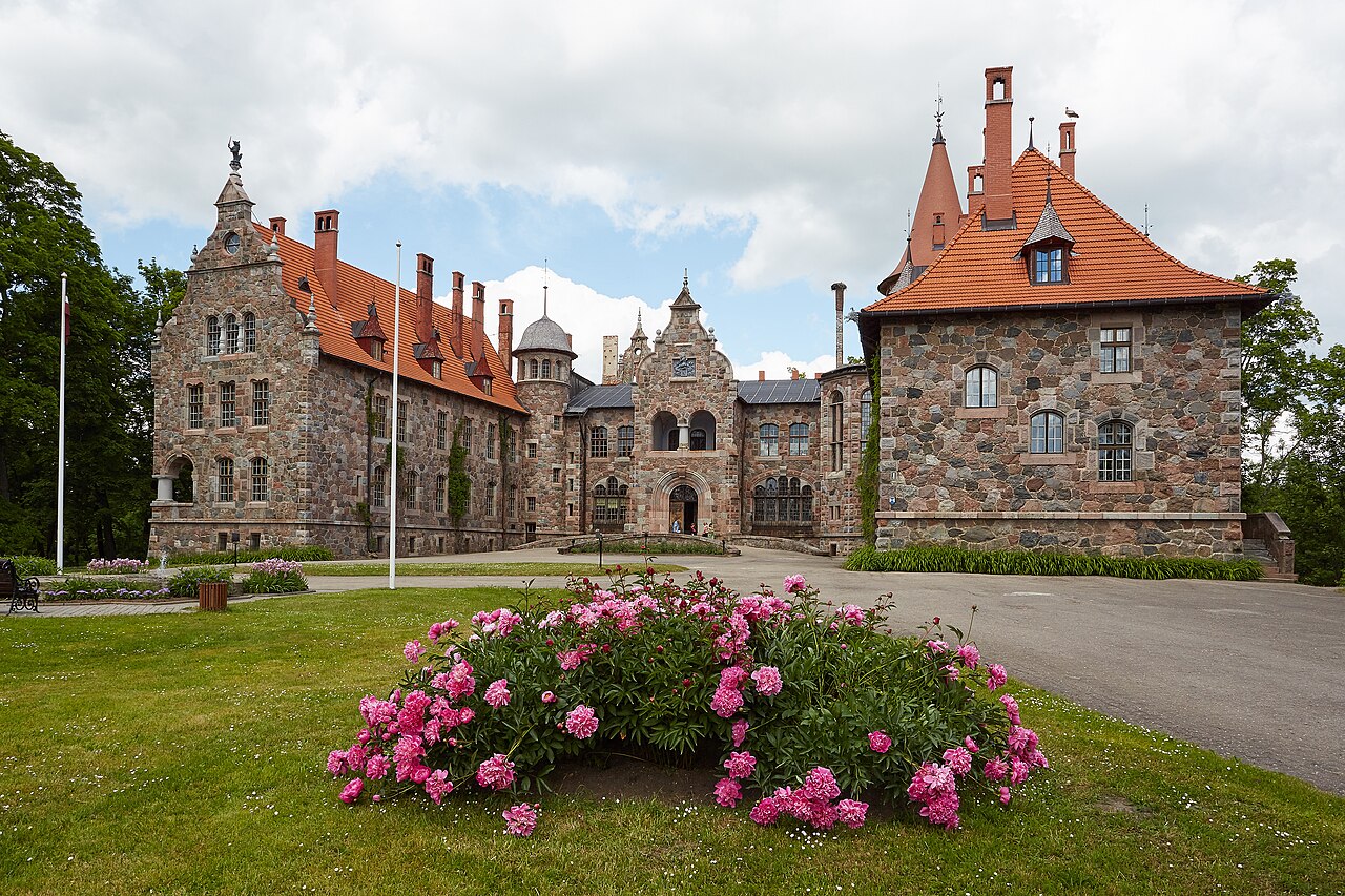 Foto fra Latvia – Cesvaine loss 5015 06