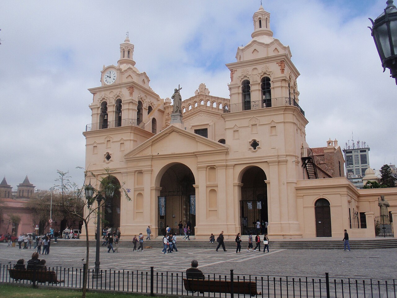 Foto fra Córdoba, Argentina – Cathedral Main Square