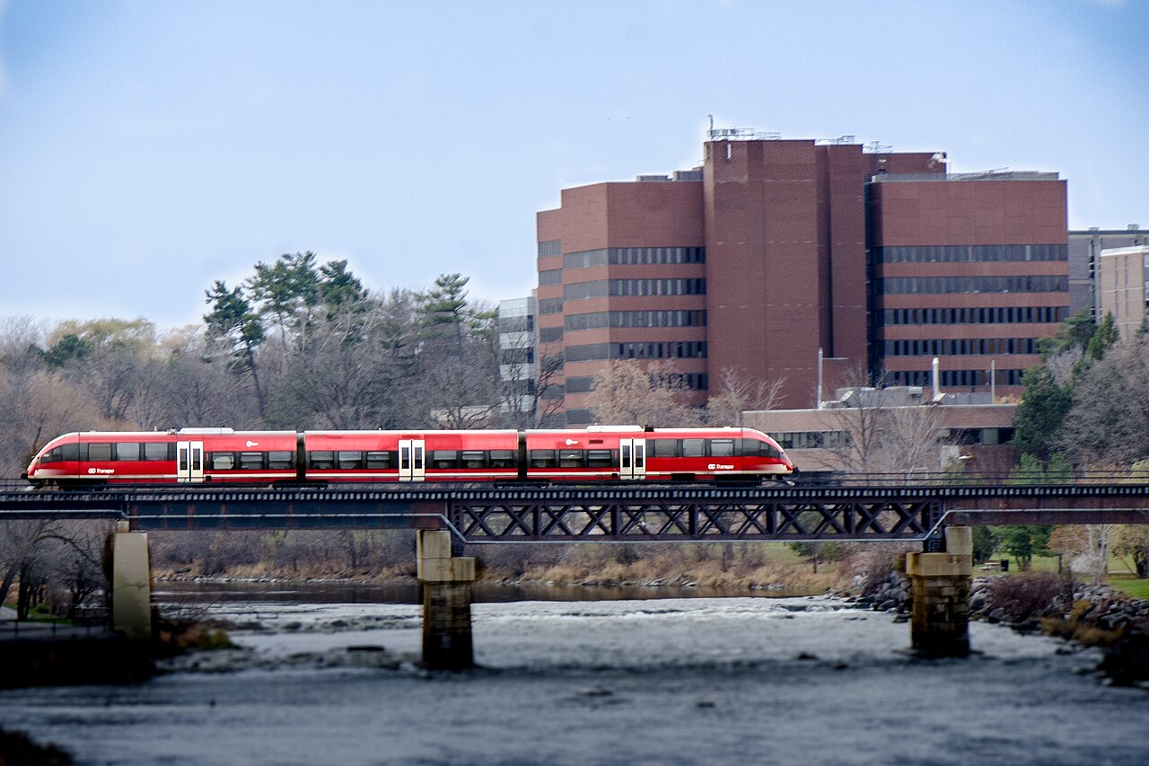 Foto fra Ottawa, Canada – O Train 15773300606