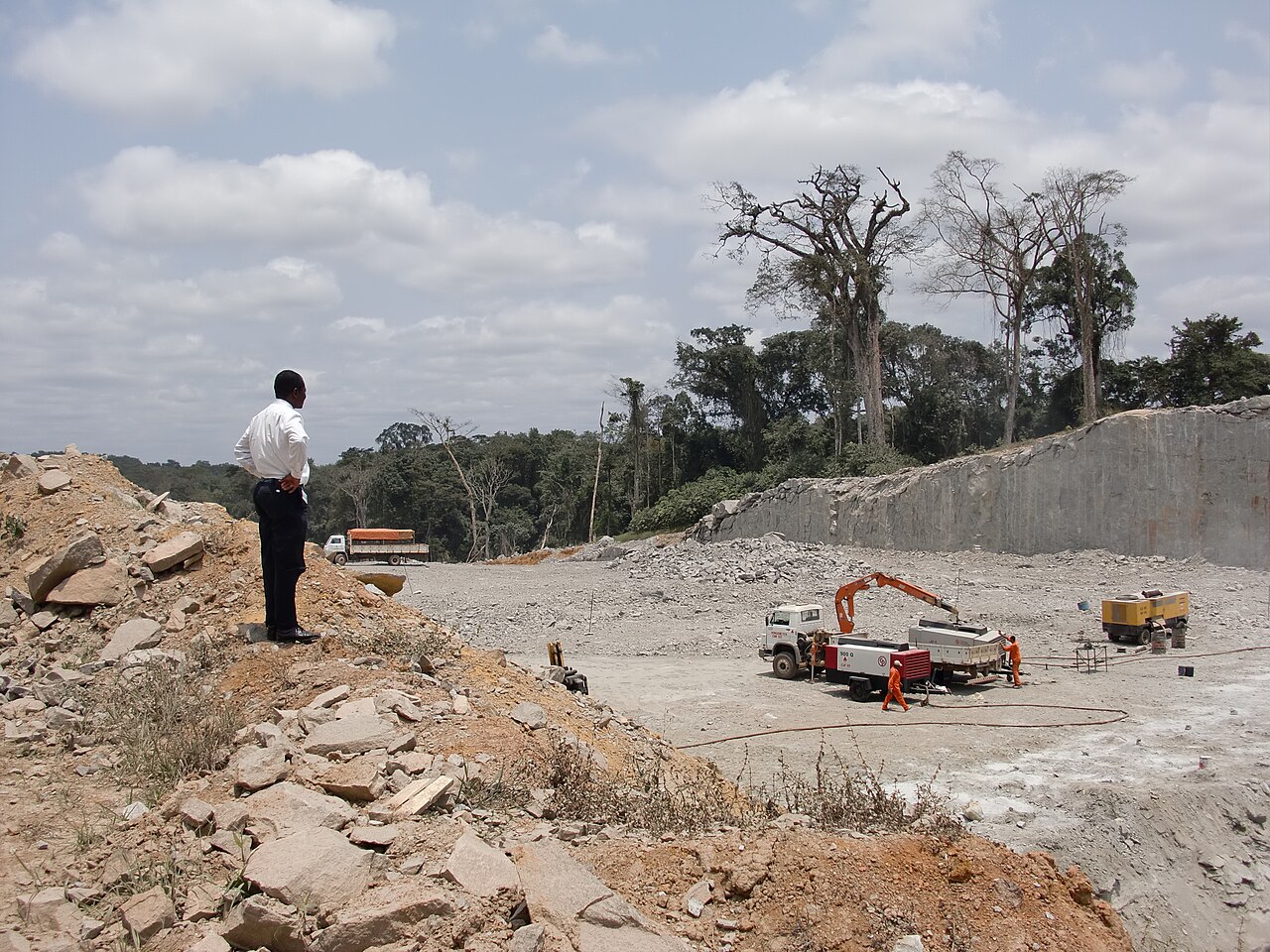 Foto fra Ciudad de la Paz, Ekvatorial-Guinea – Autobahnbau in Oyala