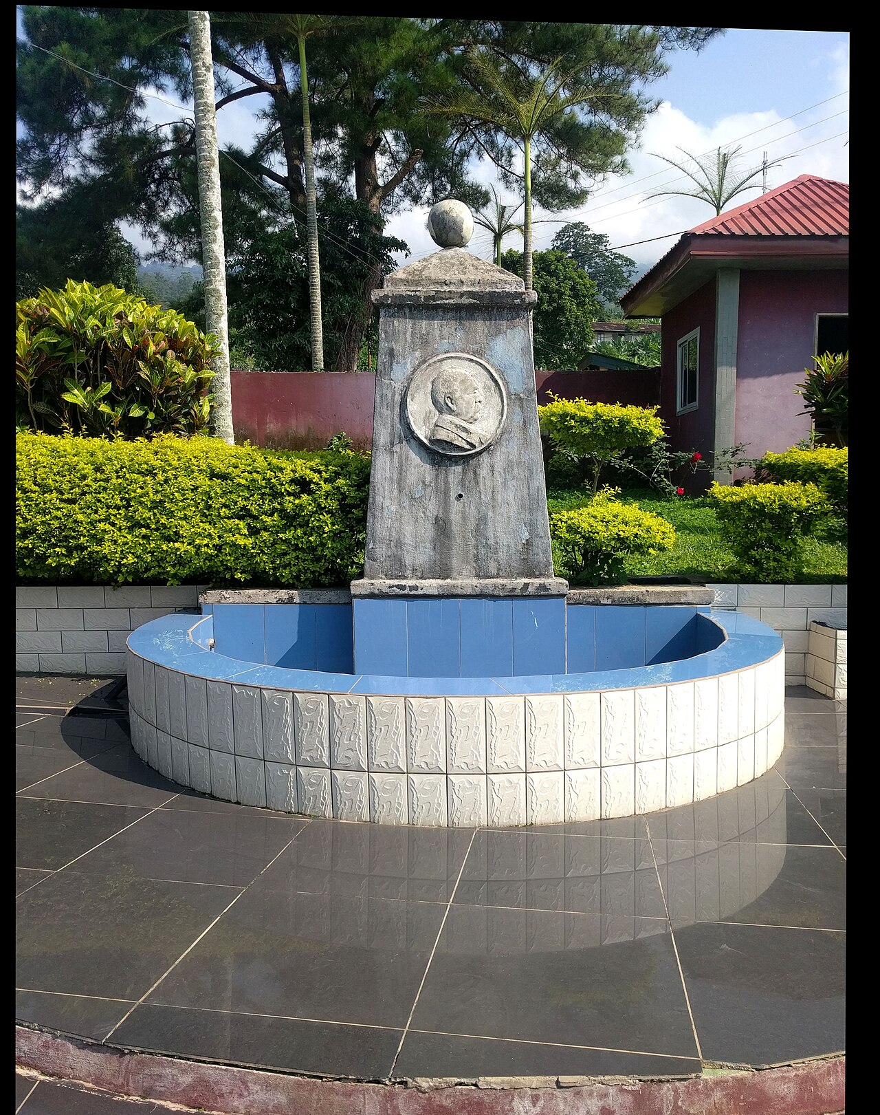 Foto fra Buea, Kamerun – Bismarck Fountain, Buea