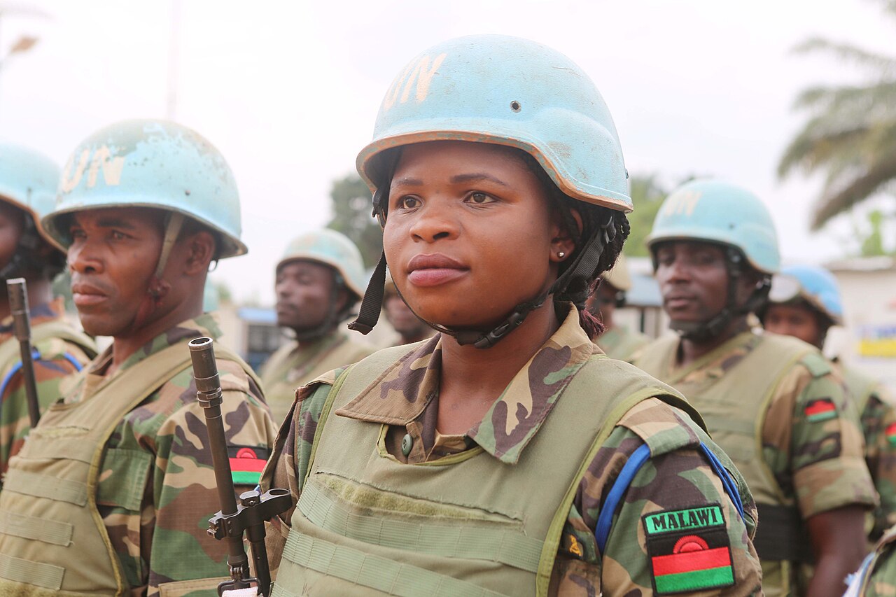 Foto fra Malawi – Malawian female soldier