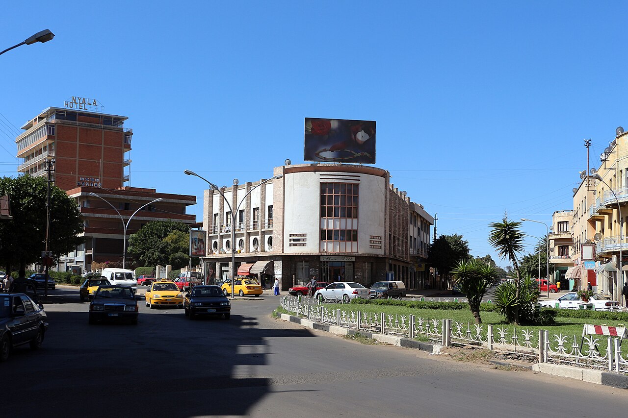 Foto fra Asmara, Eritrea – Asmara, bar zilli 02