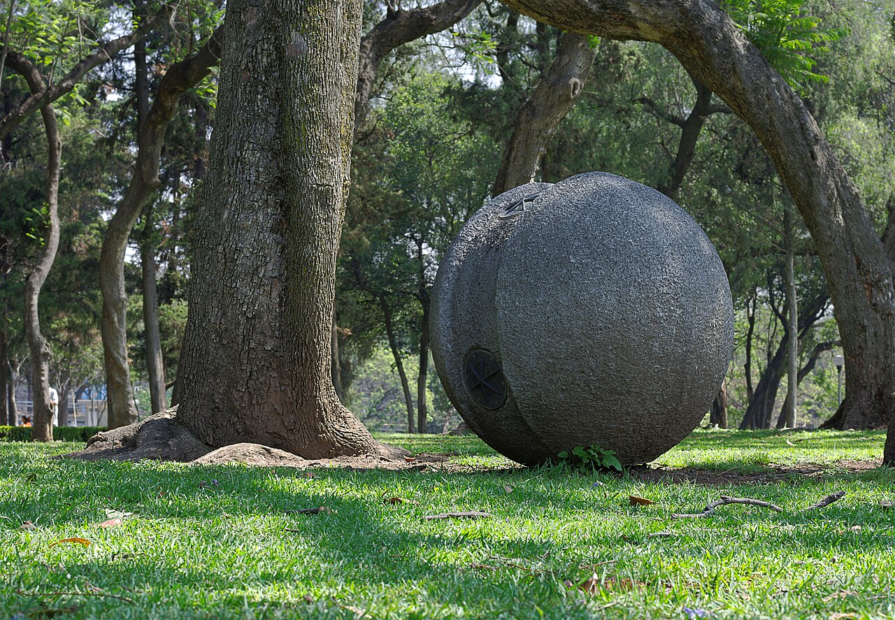 Foto fra Mexico City – Spherical garden lamp