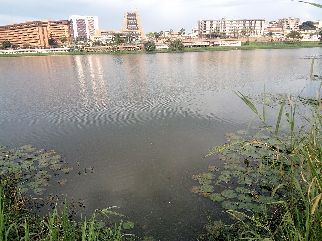 Foto fra Yaoundé, Kamerun – Lac Municipal de Yaoundé