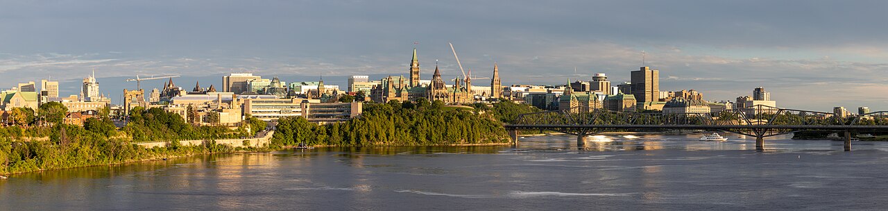 Foto fra Ottawa, Canada – OttawaPanorama2017