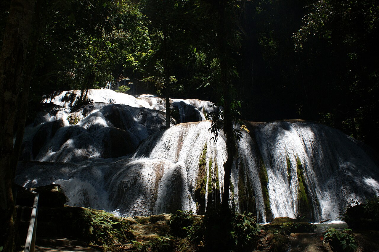 Foto fra SULAWESI - Tentena, Indonesia – Tentena Saluopu Waterfalls