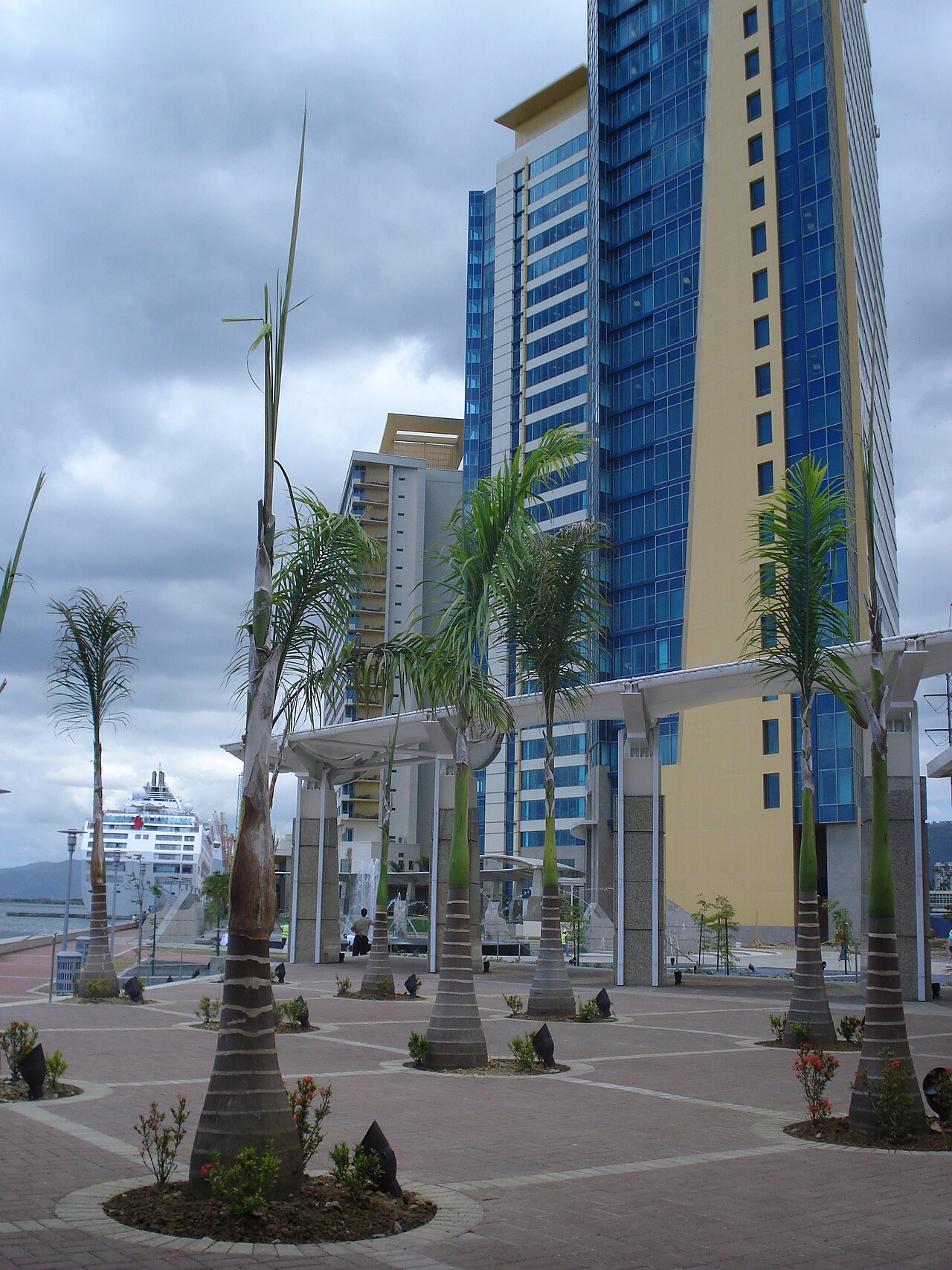 Foto fra Port of Spain, Trinidad og Tobago – CompletedWaterfrontPOS
