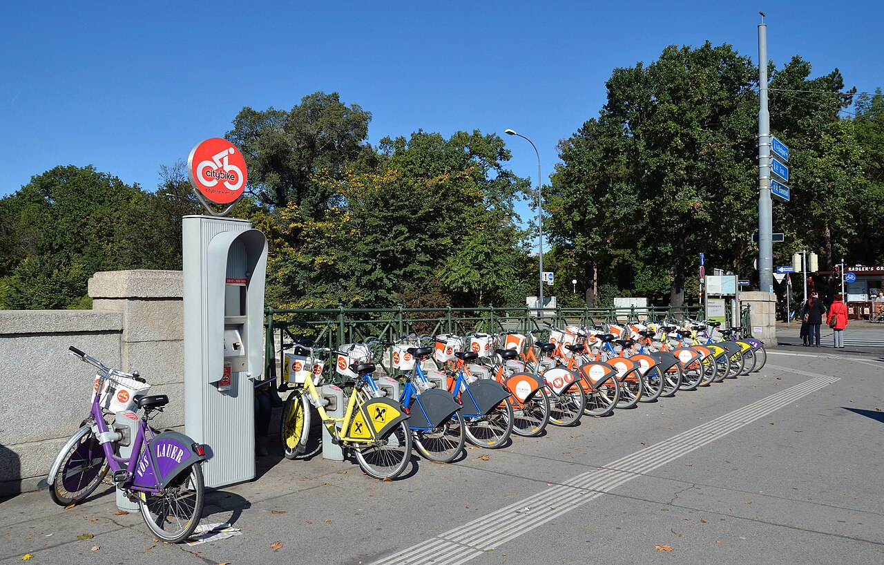 Foto fra Vienna, Østerrike – Citybike Vienna, Schönbrunner Brücke