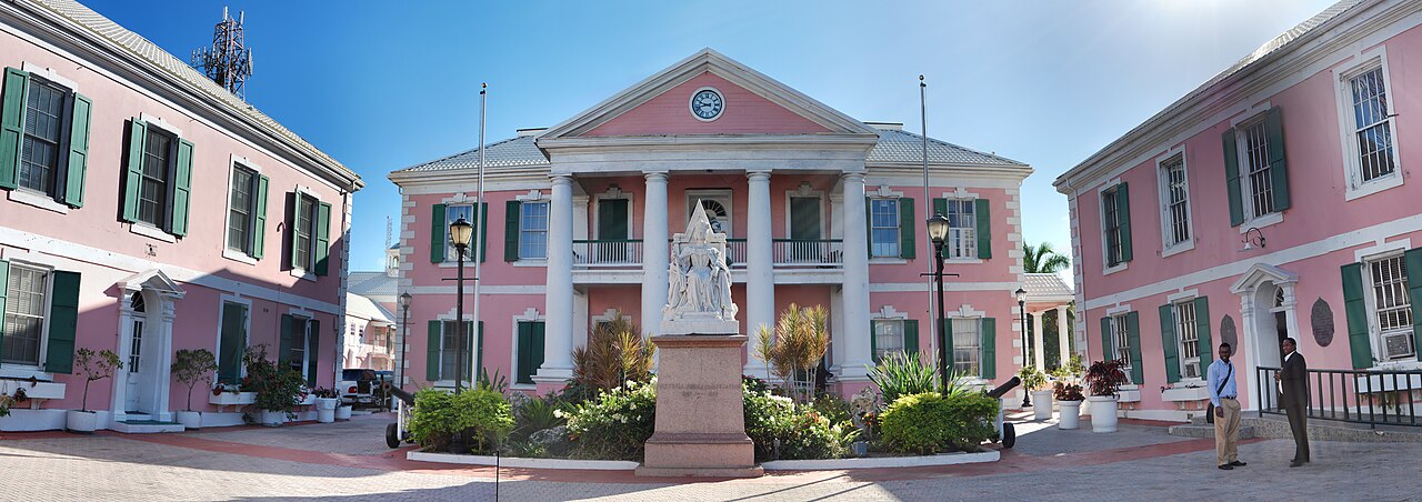 Foto fra Bahamas – BahamianParliamentPanorama