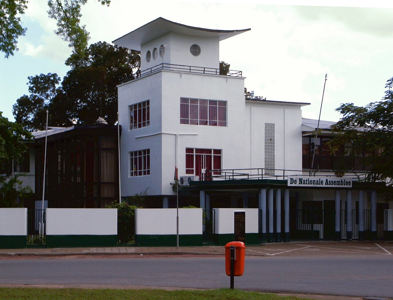 Foto fra Paramaribo, Surinam – AssembleeSurinaam