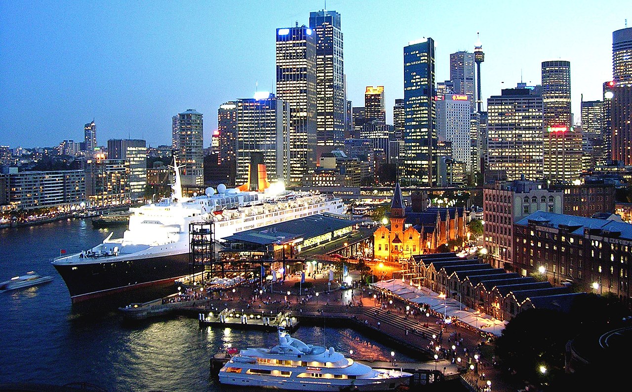 Foto fra Sydney harbour, Australia – QE2 Sydney1