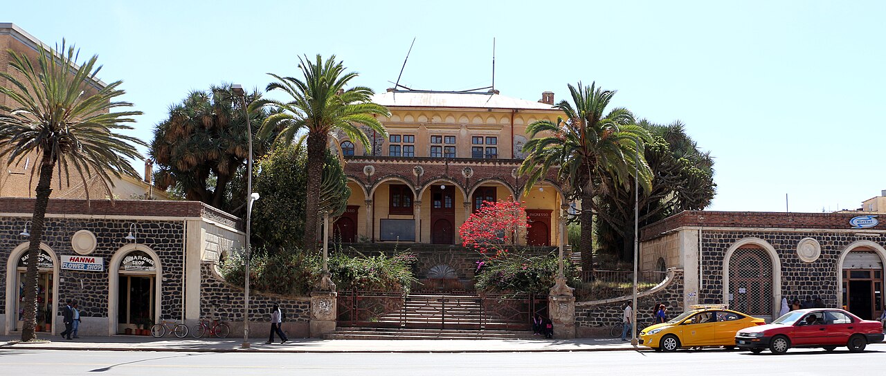 Foto fra Asmara, Eritrea – Asmara, teatro d'opera, 02