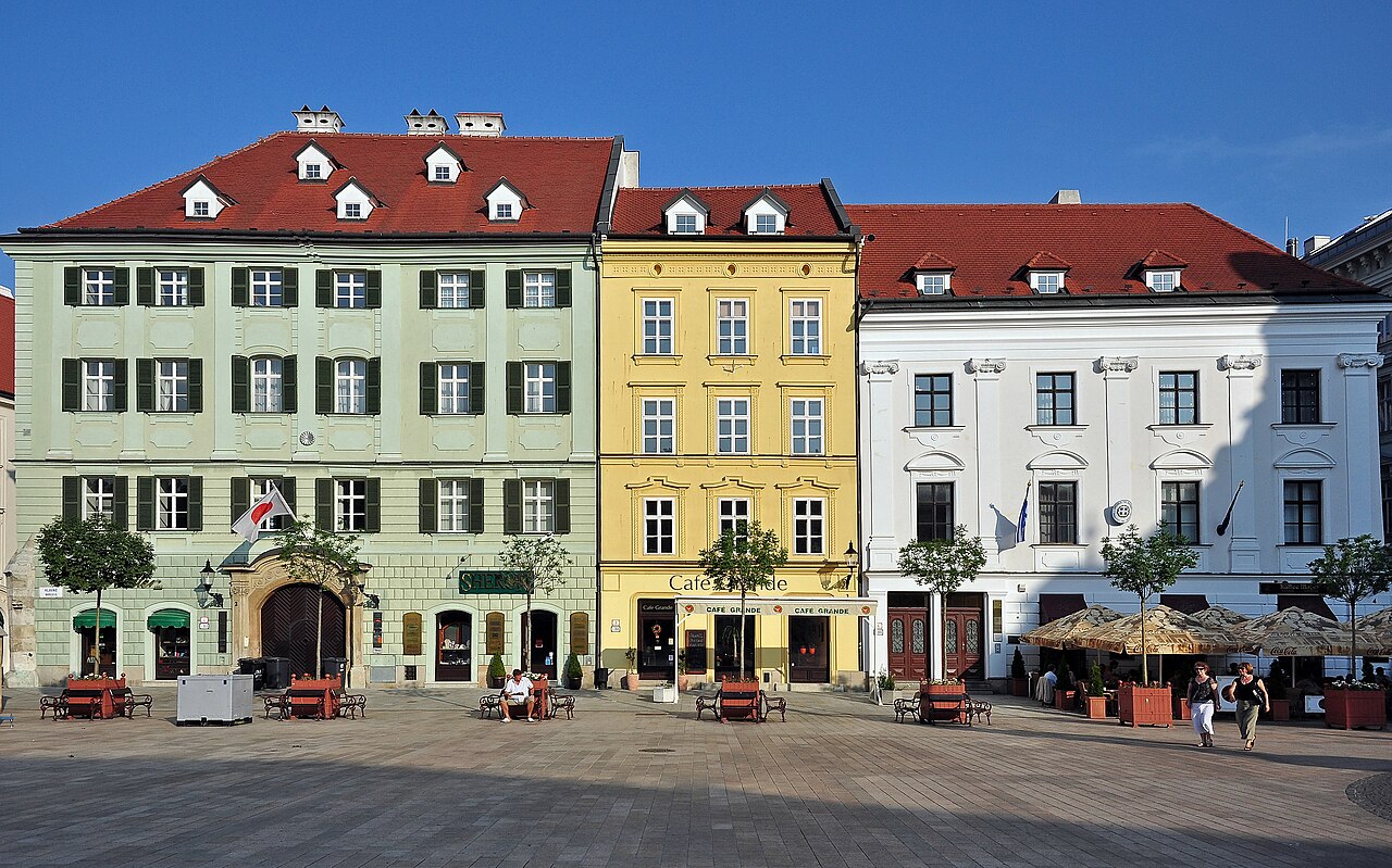 Foto fra Bratislava, Slovakia – Bratislava, Hlavné námestie, Slovensko