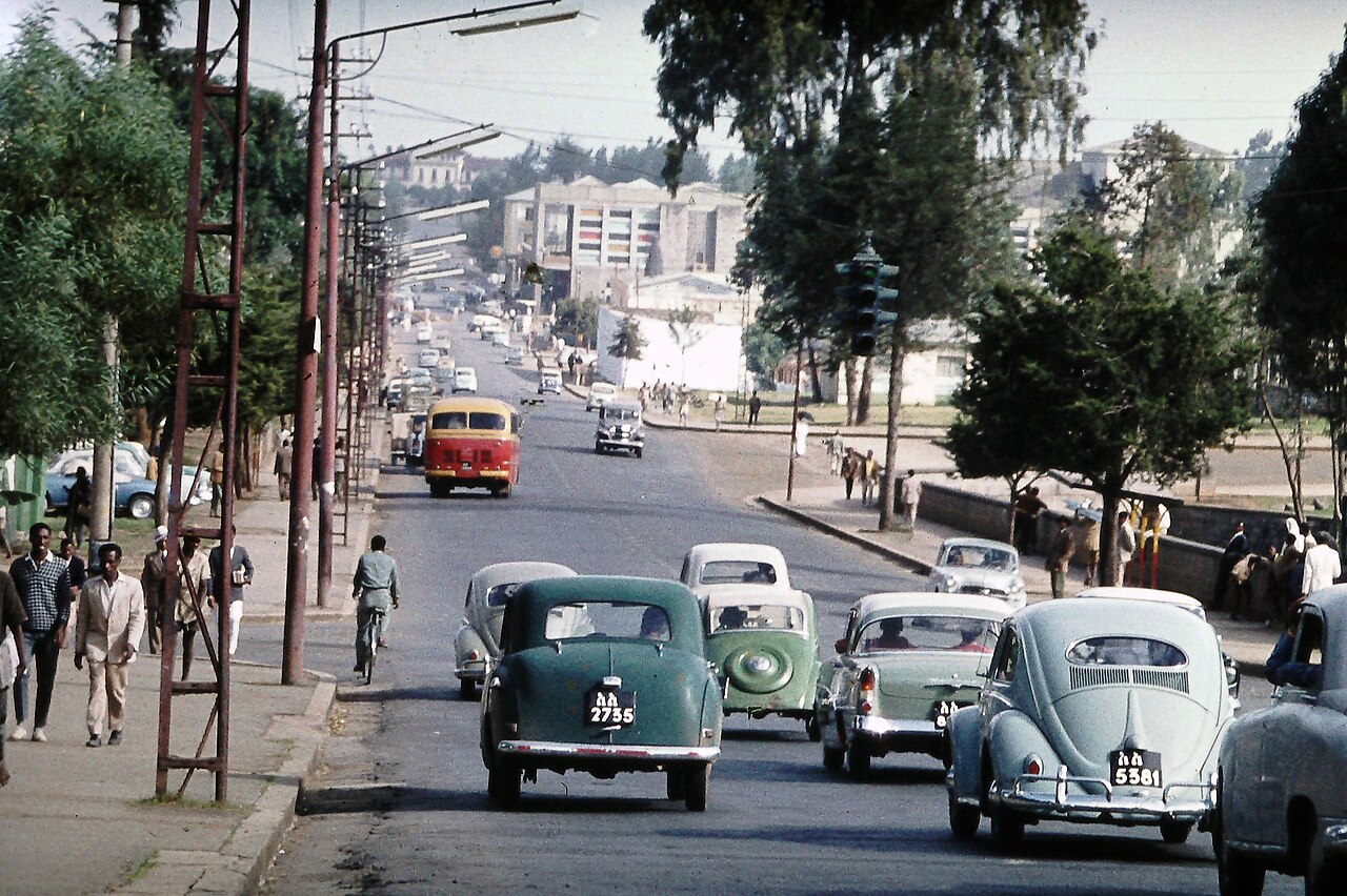 Foto fra Addis Abeba, Etiopia – Churchill road ca 1960