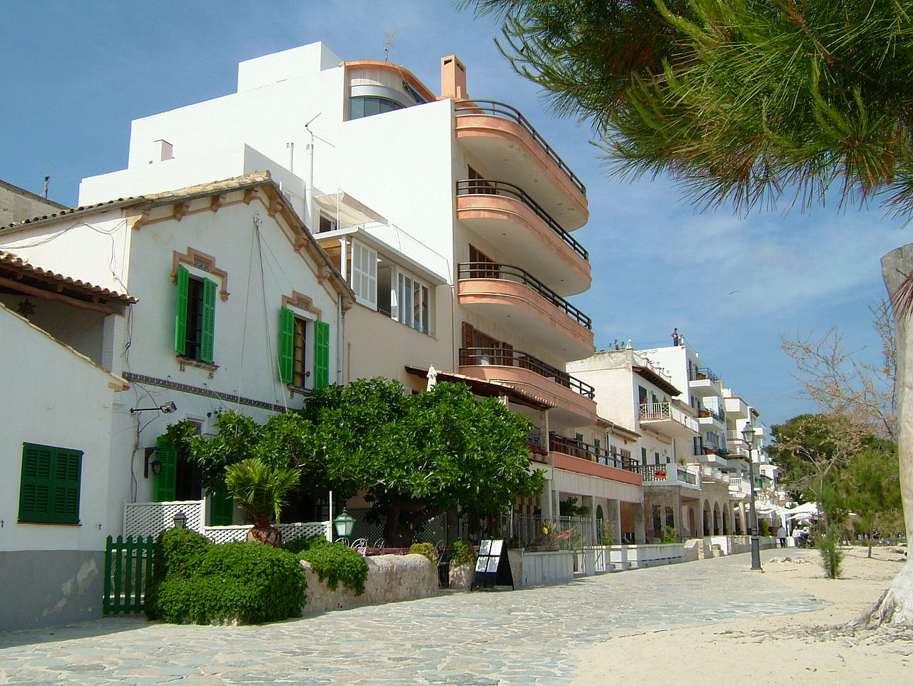 Foto fra Puerto Pollensa, Spania – Pinewalk