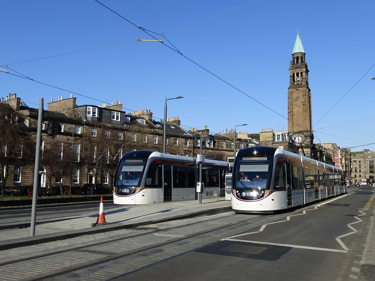 Foto fra Edinburgh, Skottland – Edinburgh trams, Shandwick Place