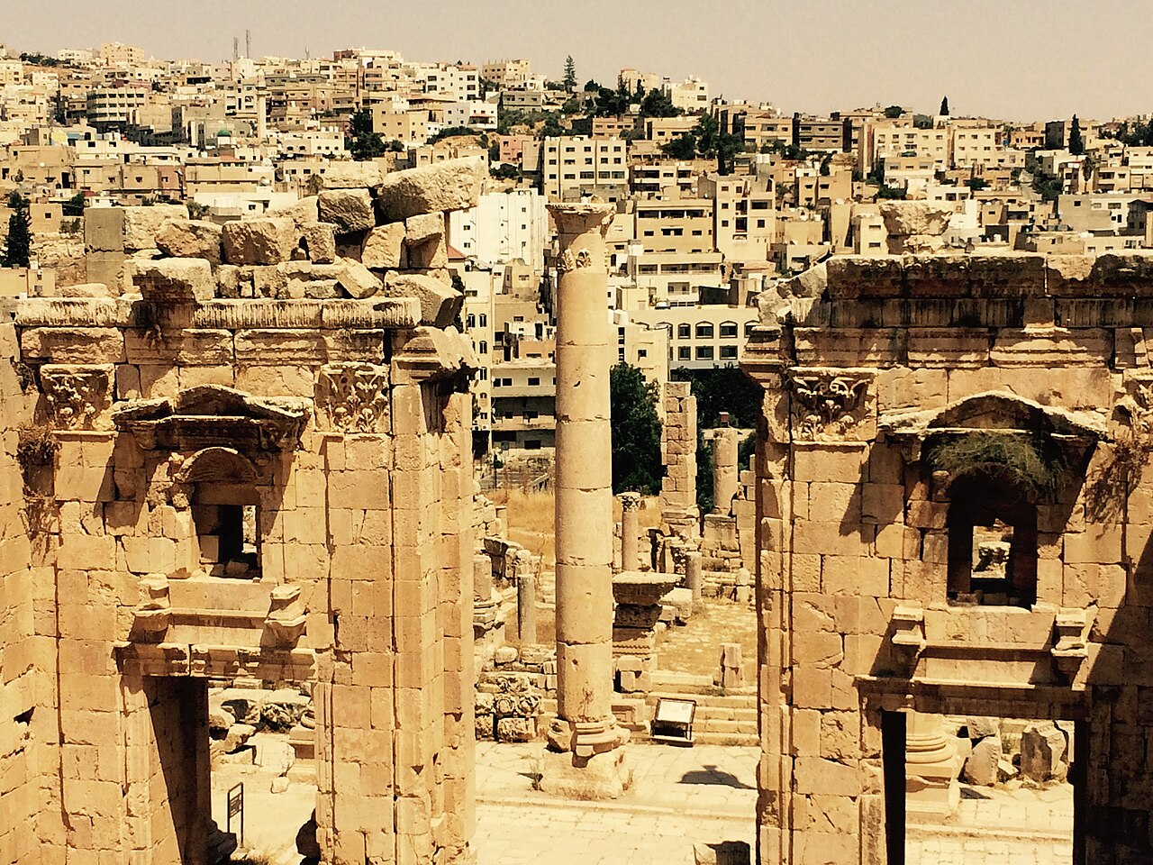 Foto fra Gerasa, Jordan – Ancient and Modern jerash
