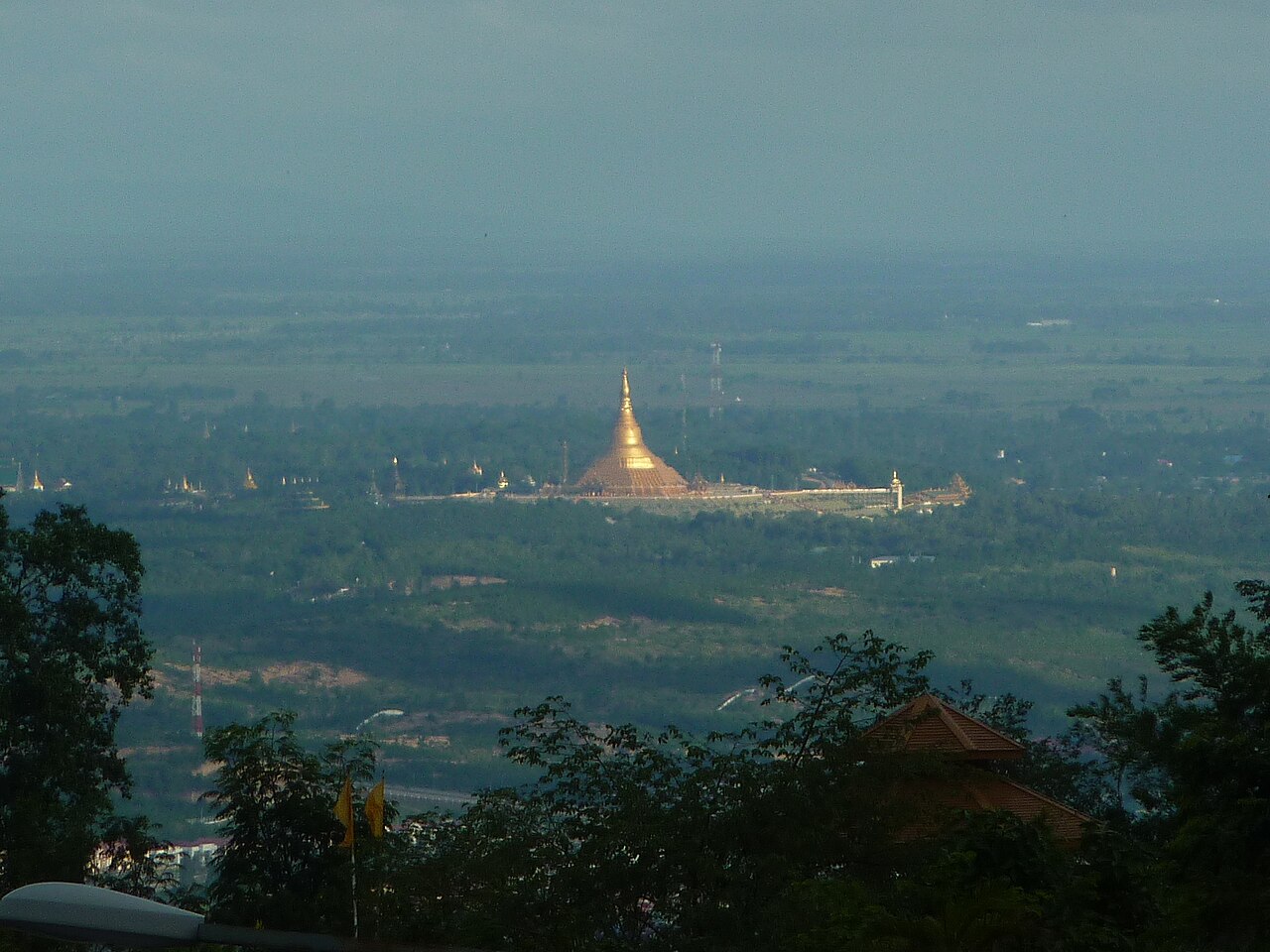 Foto fra Naypyidaw, Myanmar – Uppatasanti Pagoda