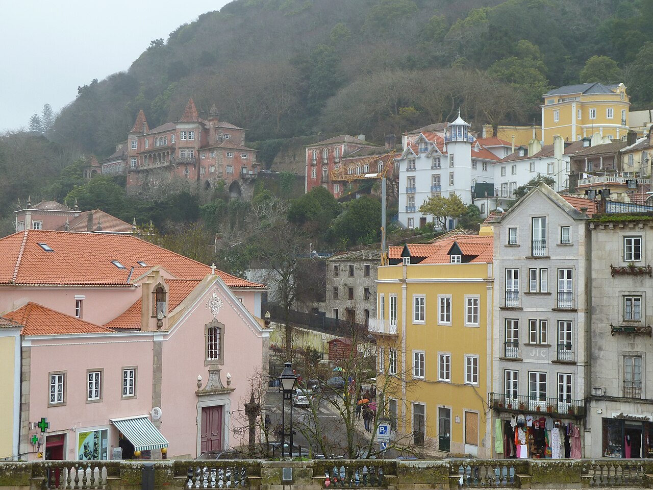 Foto fra Sintra, Portugal – Buildings in Sintra P1000182