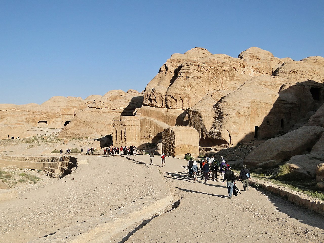 Foto fra Petra, Jordan – Djinn Blocks