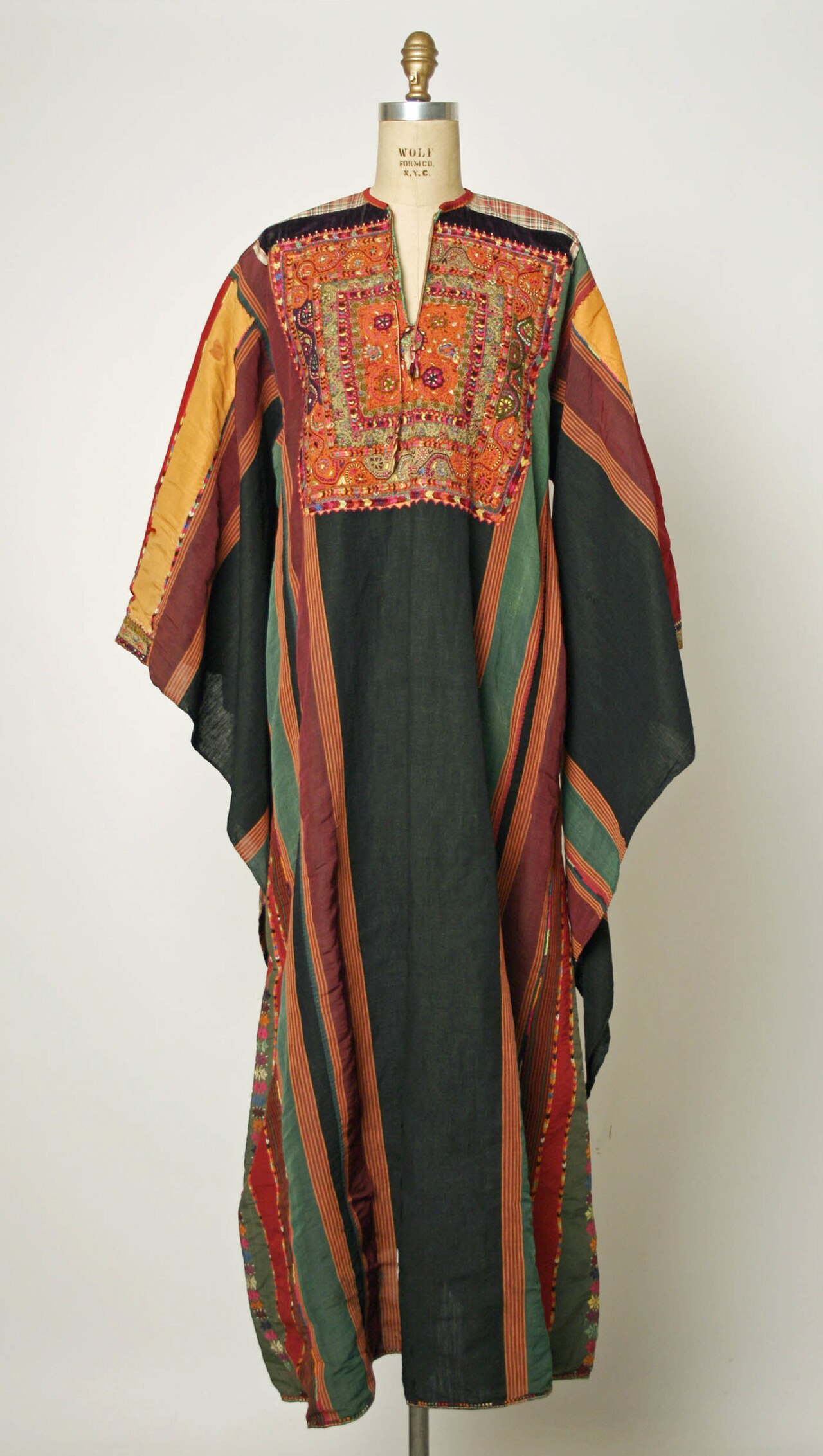Foto fra Betlehem, Israel – Bethlehem Dress (Palestinian Thobe)