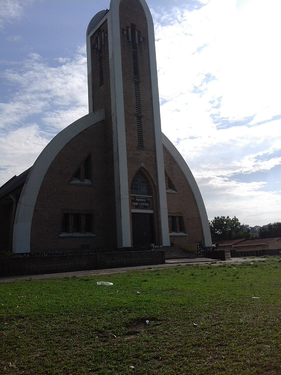 Foto fra Kinshasa, DR Kongo – Eglise Saint Léopold