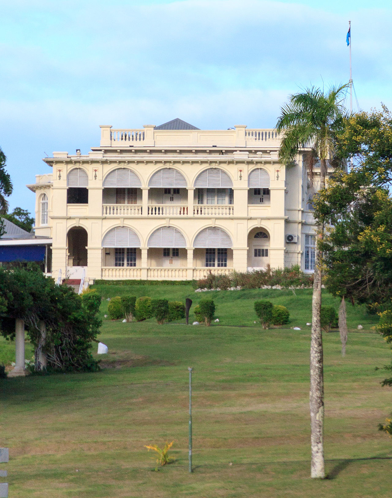 Foto fra Suva, Fiji – Presidential Pallace Suva MatthiasSuessen-8769