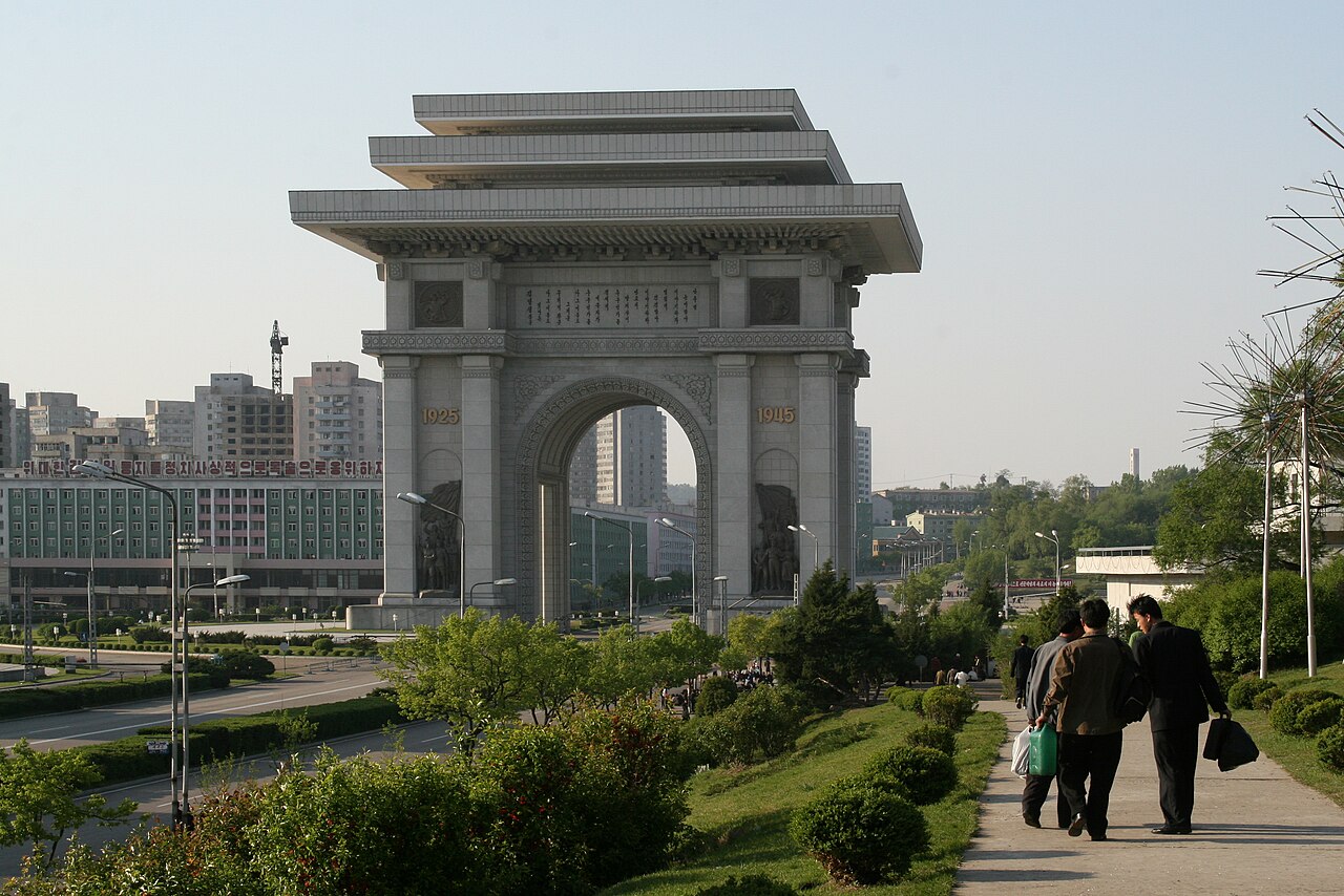 Foto fra Pyongyang, Nord-Korea – PyongYang-Arch of Triumph